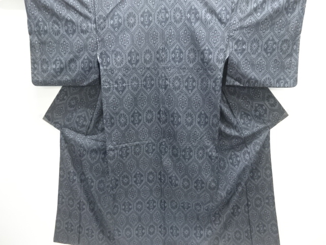 JAPANESE KIMONO / NISHIJIN DENSHO TSUMUGI / ENSEMBLE / WOVEN KIKKO WITH FLOWER
